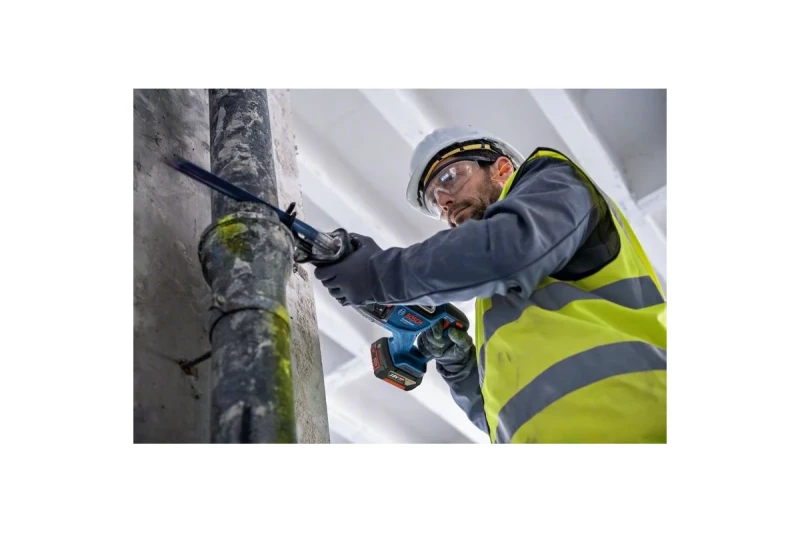 Пила сабельная аккумуляторная BOSCH GSA 185-LI (без АКБ и ЗУ) 06016C0020